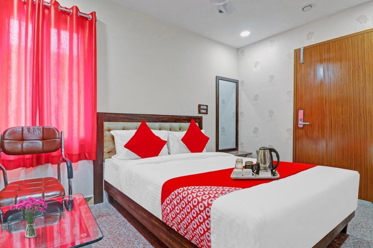 Heavens Inn Near Rasoolpura Metro Station 하이데라바드 외부 사진